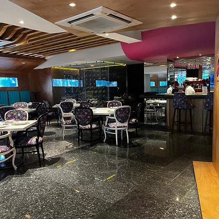 Weenjoy Hotels Grand Prix Aeropuerto Cdmx メキシコシティ エクステリア 写真